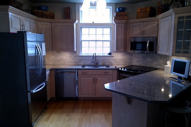 Kitchen - transitional kitchen idea in Other