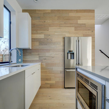 701 W Monroe B