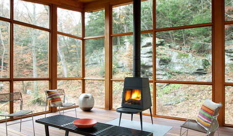 Houzz Tour: Strong, Modern Lines Complement the Countryside