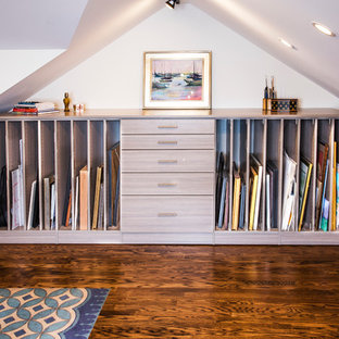 Renovated Artist's Attic Studio - Atelier