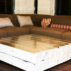 Single Malt Table - Products