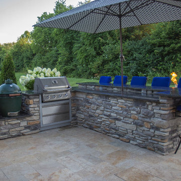 Outdoor Bar & Grills