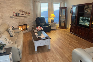 Elegant family room photo in Dallas