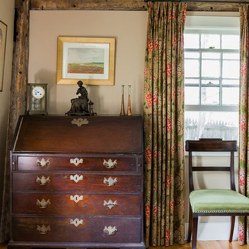 1670 Antique Colonial