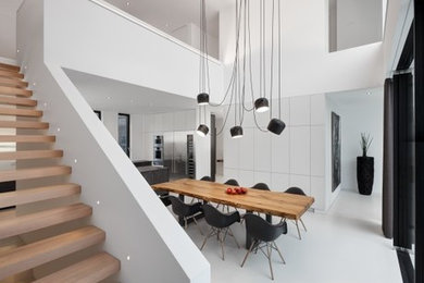 Modernes Esszimmer in Sonstige
