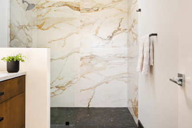 Minimalist bathroom photo in Portland