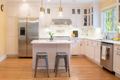 Kitchen photo in Chicago