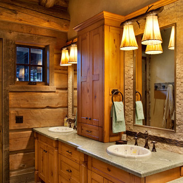 Holmgrove Cabin