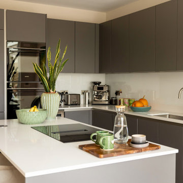 Contemporary Kitchen in Eddington, Cambridge New Build with Cozy, Natural Style