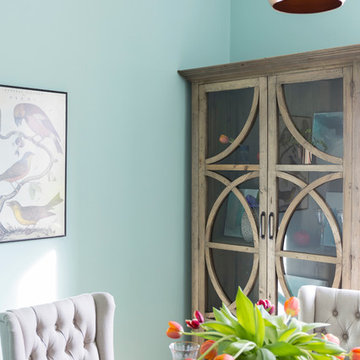 Bright & Sunny- Dining Room- Chiswick Mansion Flat