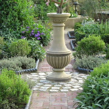 Traditional Kitchen Garden