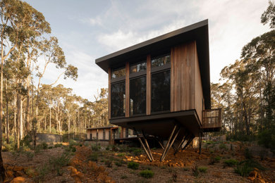 This is an example of a contemporary exterior in Perth.