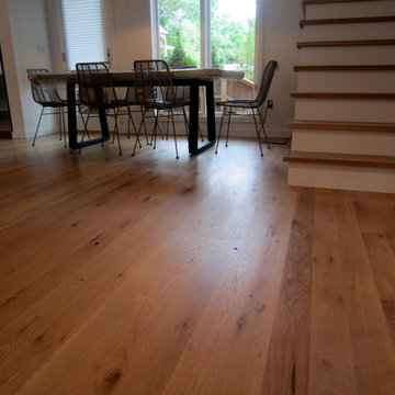 AMAGANSETT: 4" SOLID COUNTRY GRADE WHITE OAK INSTALLED /FINISHED NATURAL