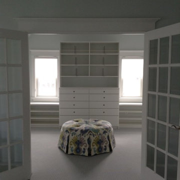 Walk-in Closet Gallery