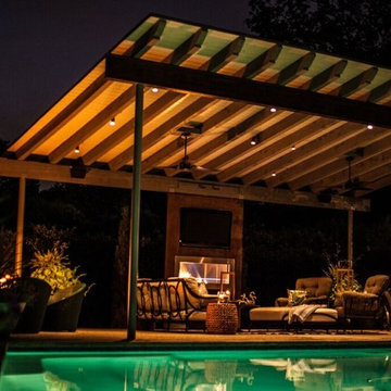 Free Standing Poolside Arbor