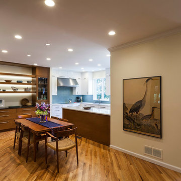 Gloss White Cabinets & Quarter Sawn Oak