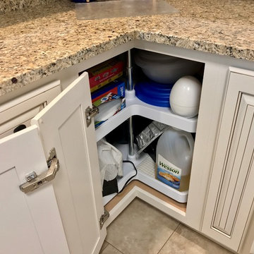 Geneseo Remodel Koch Cabinets Painted Pearl Umber Glaze Venetian Gold Granite