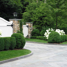 Entryway driveway