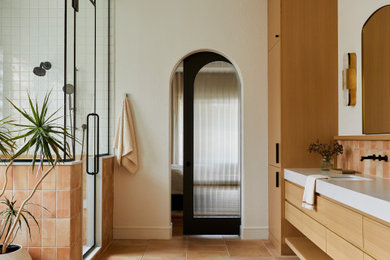 Inspiration for a contemporary bathroom remodel in Las Vegas