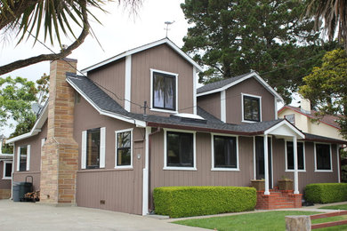 Arts and crafts home design photo in San Francisco