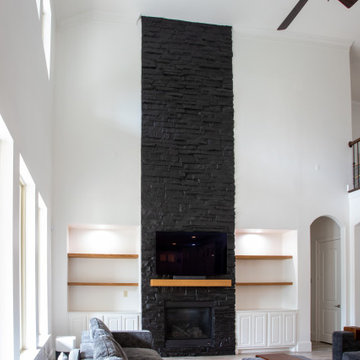 Large Fireplace at Tatcher Bend