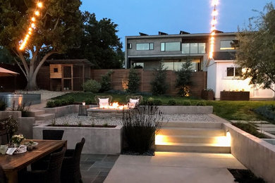 Design ideas for a modern landscaping in San Diego.