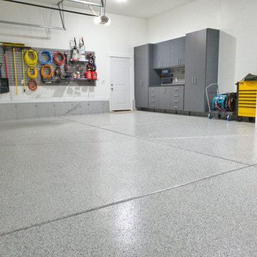 Garage Cabinets\Workbench's
