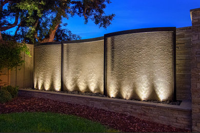 Example of an exterior home design in Los Angeles