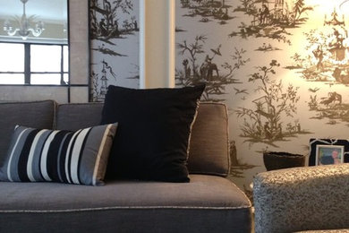 Eclectic home design photo in Chicago