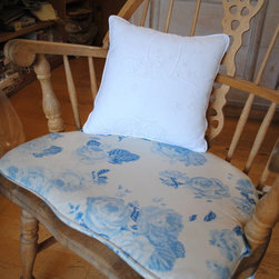 Home Decor - Decorative Pillows