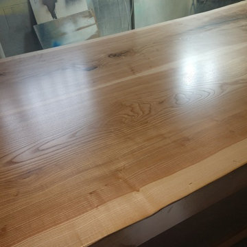 Live edge table