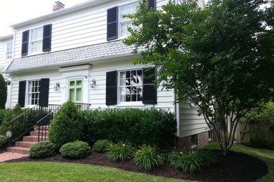 This is an example of a traditional landscaping in Richmond.