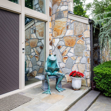 Contemporary Private Home with Extensive Art Collection