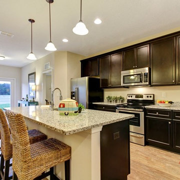 335 Gillespie Gardens Dr, Jacksonville, FL 32218