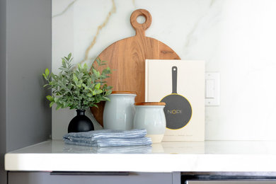Kitchen - kitchen idea in Toronto