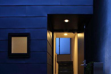 Minimalist entryway photo in Tokyo