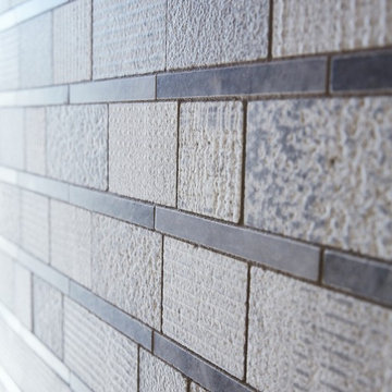 Shift Stripe Mosiac in Grey
