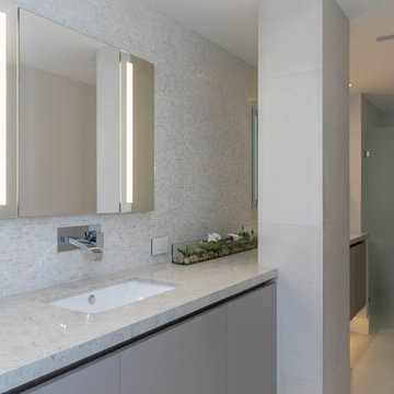 HIGHLAND BEACH OCEAN FRONT CONDO *BATHROOMS, BAR, MEDIA, ETC