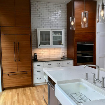 RENOVATED N.Y. BROWNSTONE