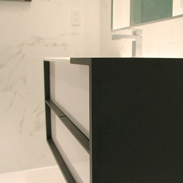 Modern Design Walk-in Shower