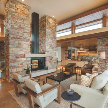 Secluded Lakefront Oasis