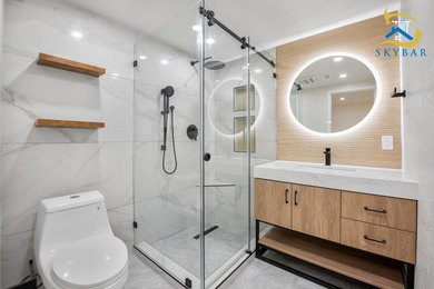 Bathroom - bathroom idea in San Francisco