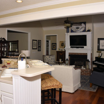 Mandarin Cased Openings And Crown Molding