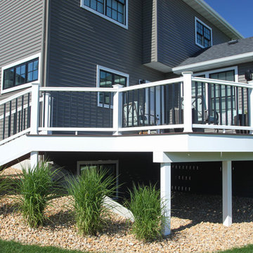 Upper Level Deck