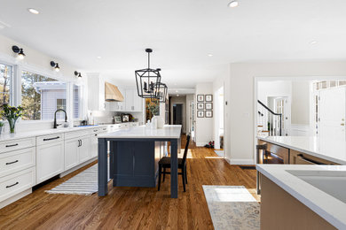 Kitchen - kitchen idea in Boston