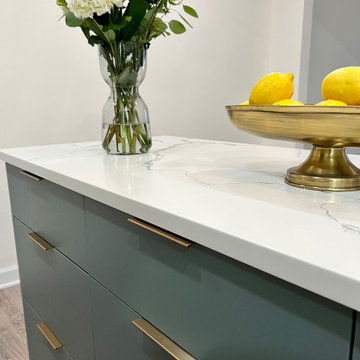 Streamlined Modern Kitchen