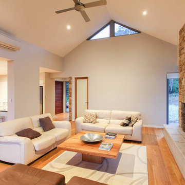 Blackbutt Close
