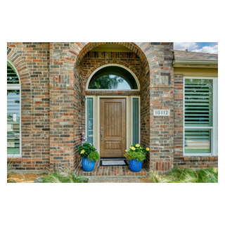 ProVia Signet Oak Fiberglass Door - Frisco, TX - Traditional - Entry ...