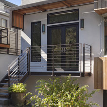 rear entrance colinas