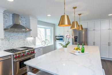 Kitchen photo in Cleveland